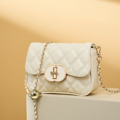 Chic Allure Crossbody | Kapitone Zincirli, Oval Kilit Detaylı