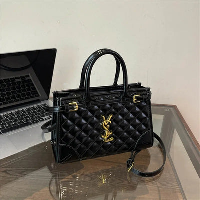 YSL Kapitone Deri Çanta | Modern & Şık Stil