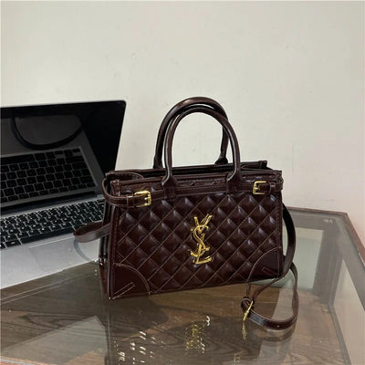 YSL Kapitone Deri Çanta | Modern & Şık Stil