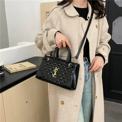 YSL Kapitone Deri Çanta | Modern & Şık Stil